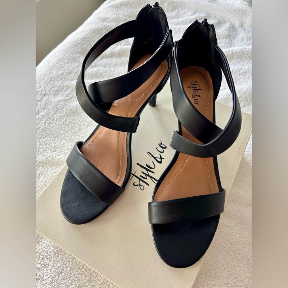 Style & Co. Black Smooth heels